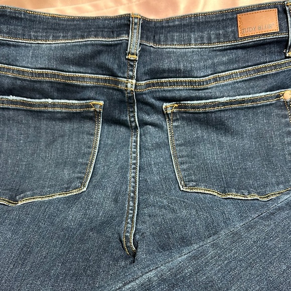 Judy Blue Straight Leg Blue Jeans Classic Style - Picture 4 of 9